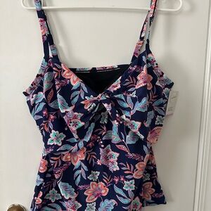 Never worn Croft and Barrow Tankini top with underwire